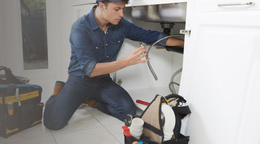 Local water heater installation in Ewing, IL